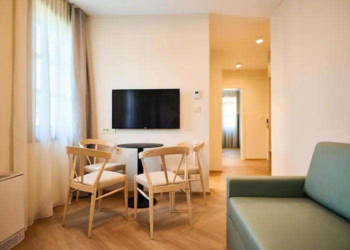 Han/Misafirhane Toplice Family - Terme Catez Catez ob Savi